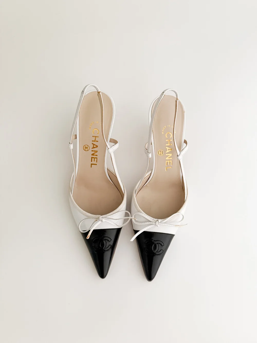 Chanel Vintage Iconic 